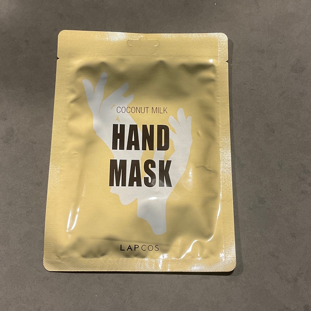 LAPCOS Coconut Milk Hand Mask